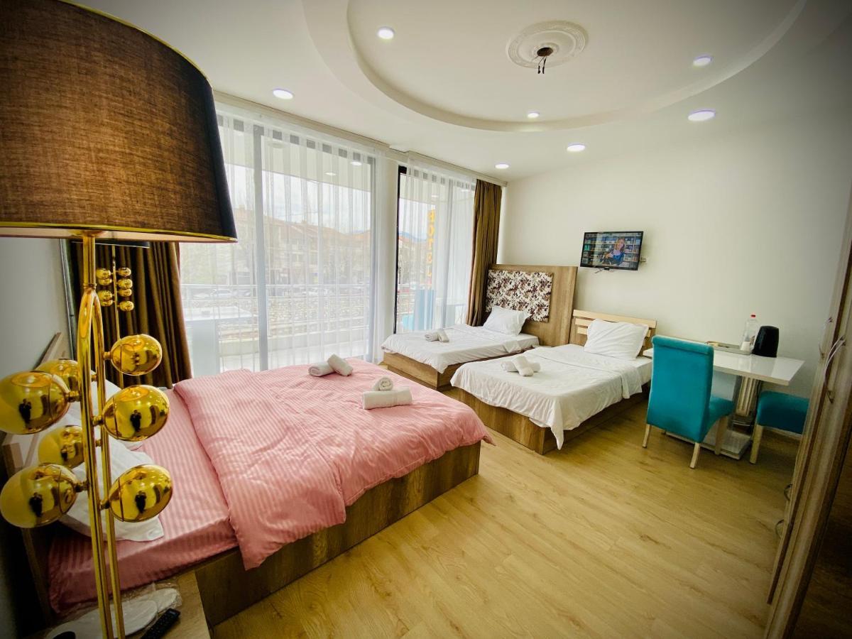 Hotel Perla Prizren Bagian luar foto